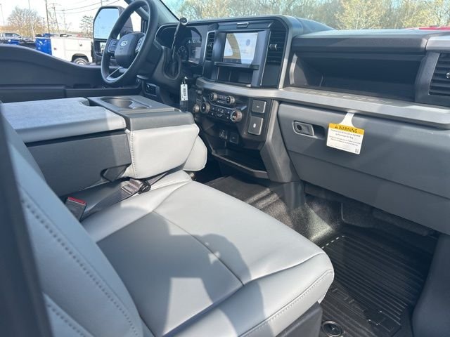 New 2026 Oxford White Ford F-250® XL image 12
