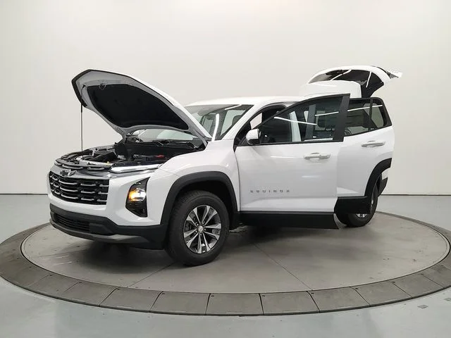 New 2027 White Chevrolet LT image 12