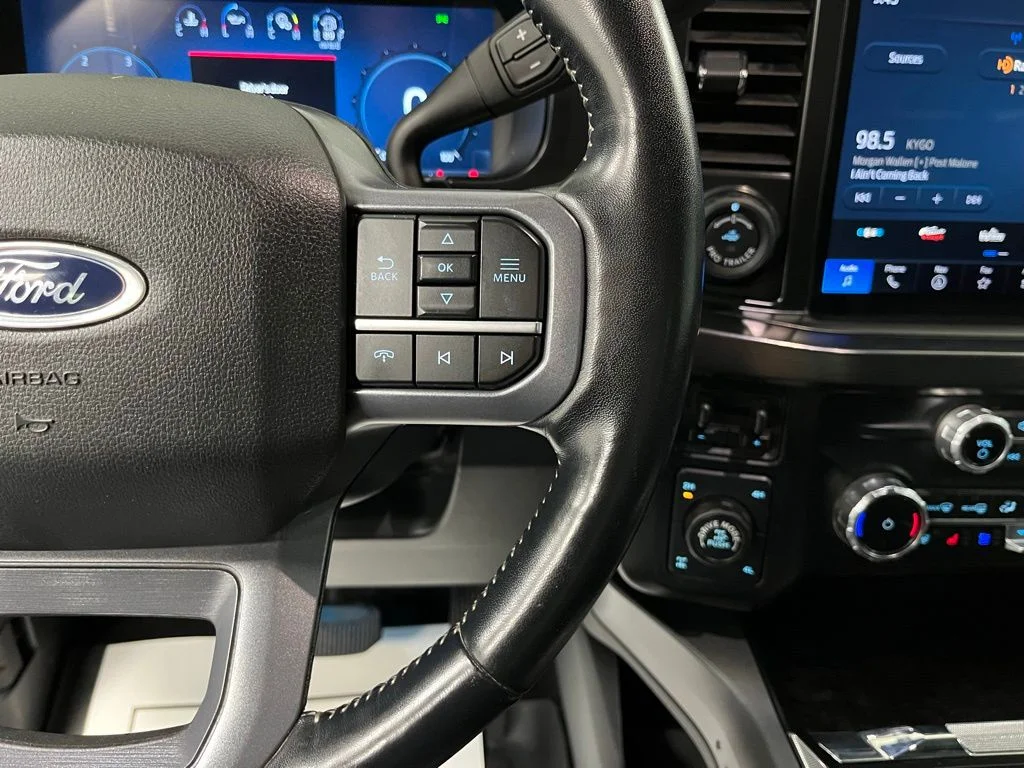 Used 2023 White Ford Lariat image 30