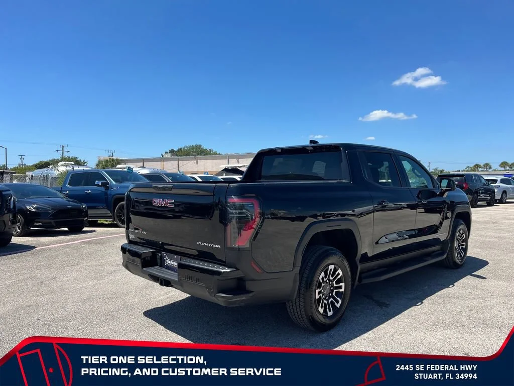 New 2026 Onyx Black GMC Elevation Standard Range image 7