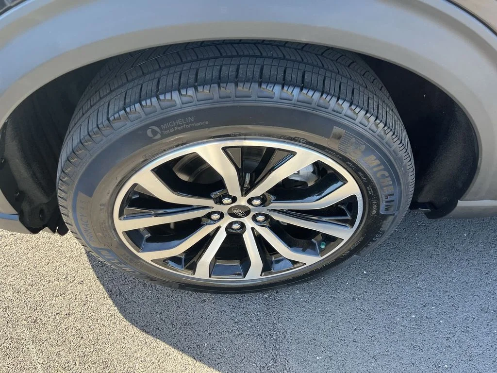 Used 2022 Black Ford ST-Line image 10