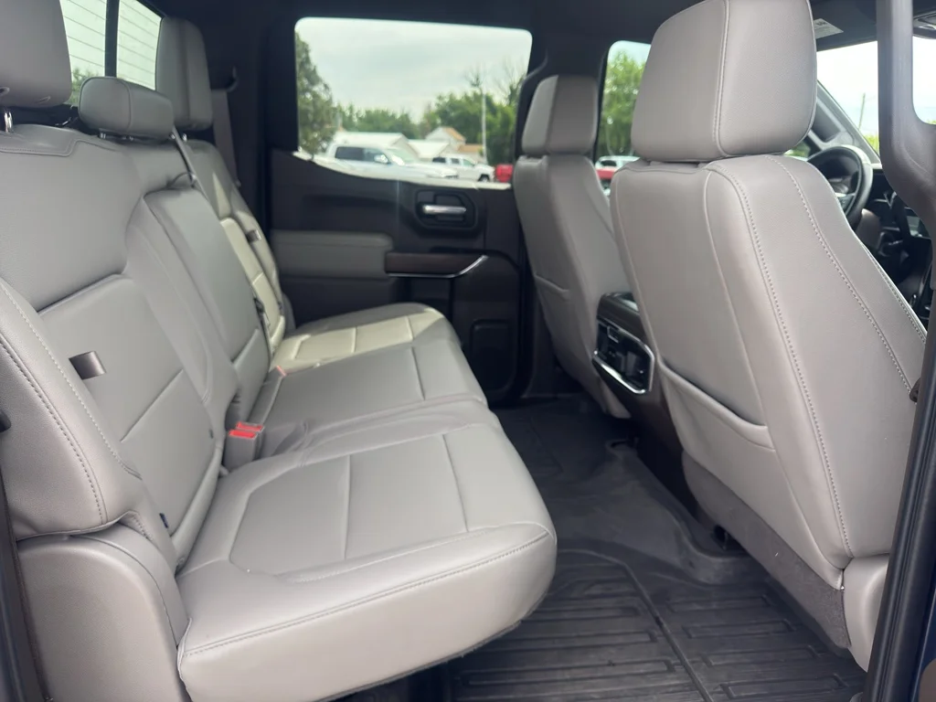 Used 2021 Pacific Blue Metallic GMC SLT image 18