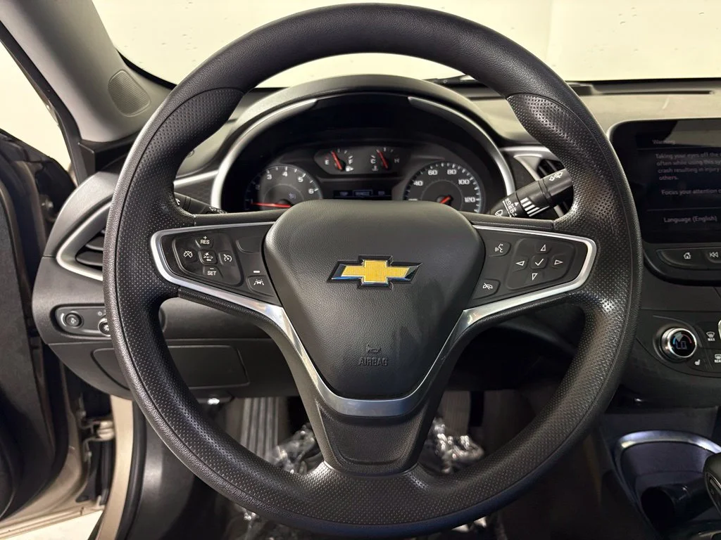 Used 2023 Gray Chevrolet LT image 23