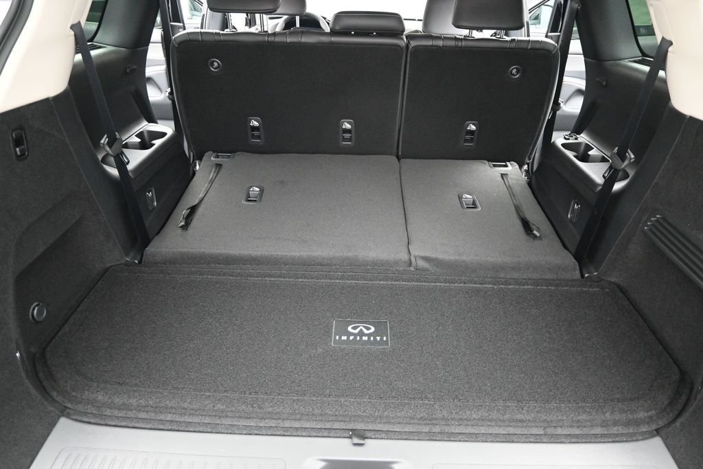 New 2027 BLACK OBSIDIAN INFINITI Pure AWD image 13