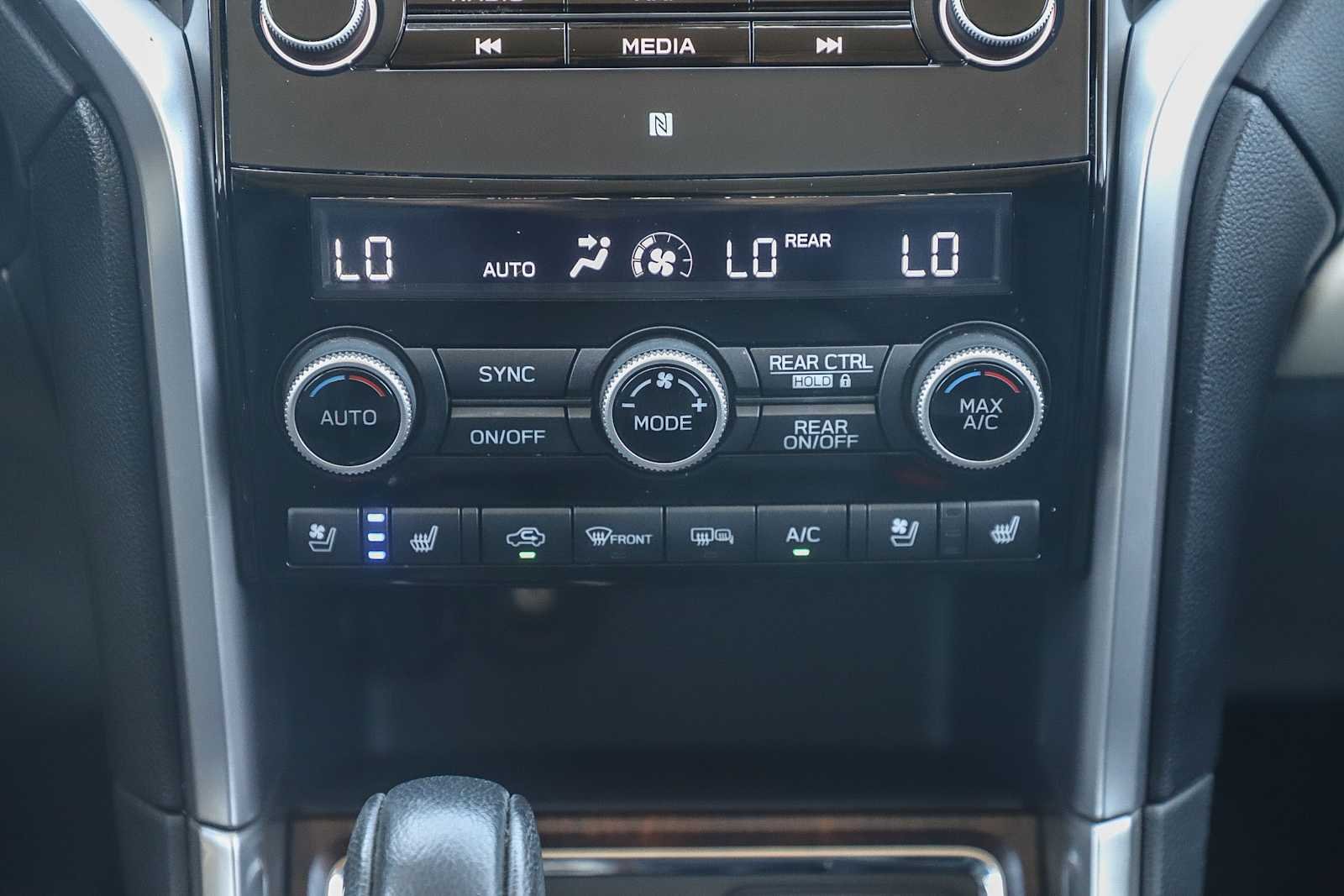 Used 2022 Ice Silver Metallic Subaru Touring image 16