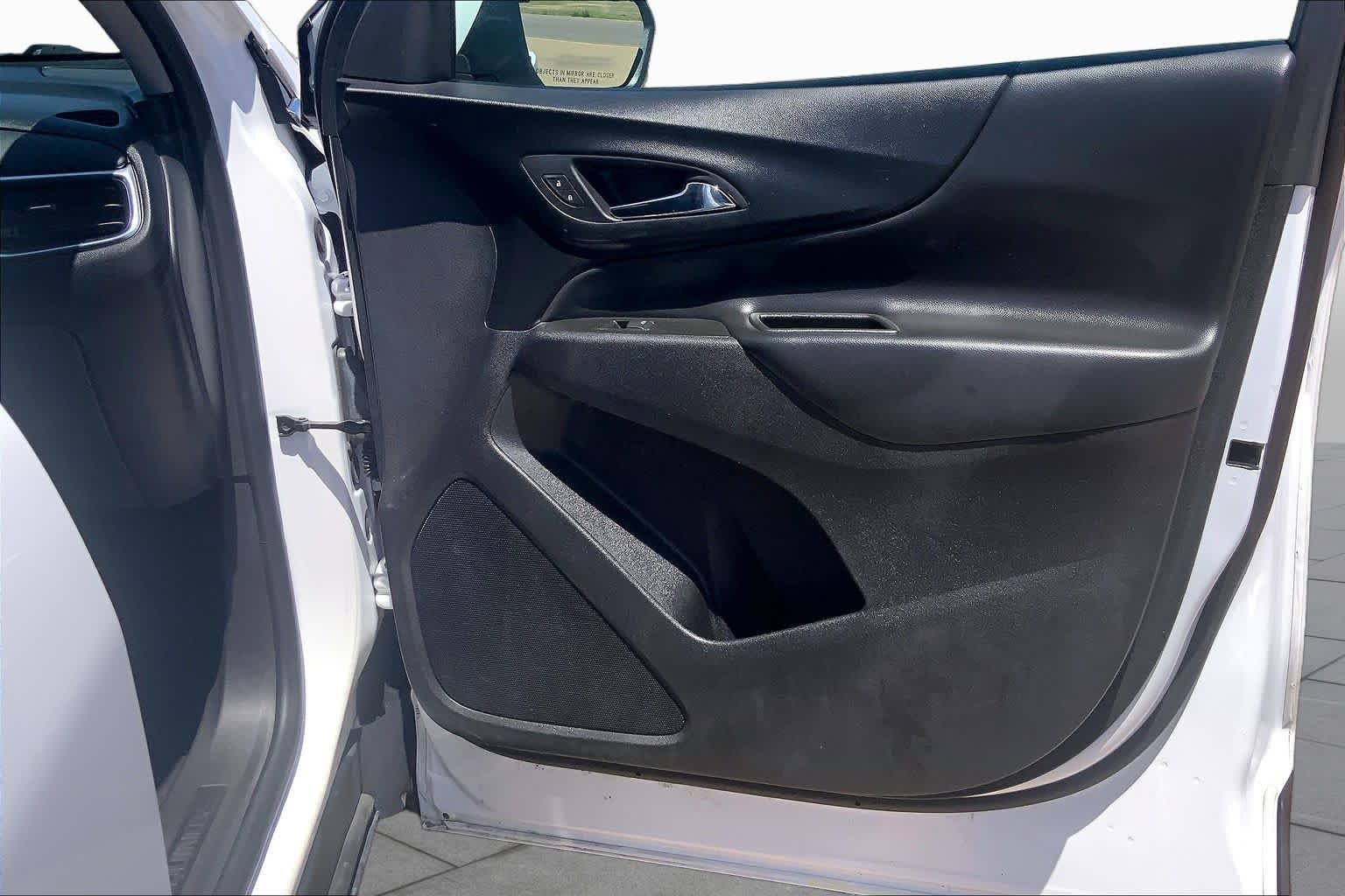 Used 2023 Summit White Chevrolet LT image 23