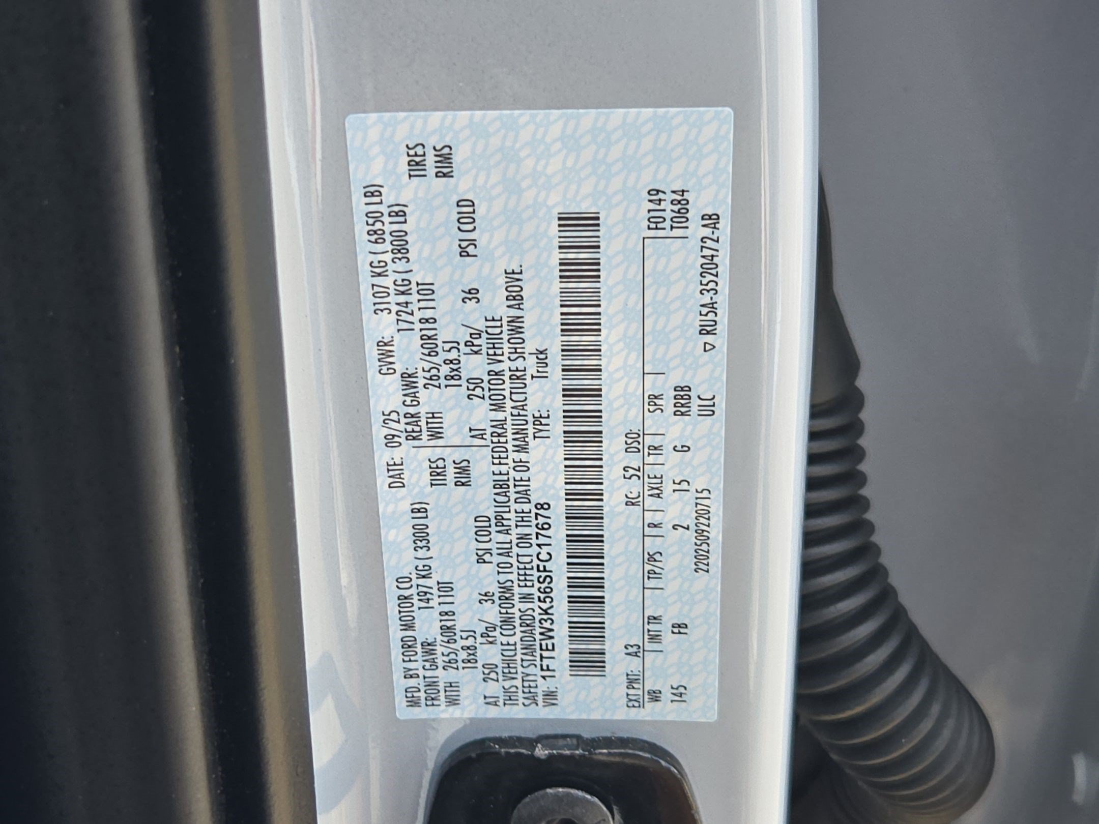 Used 2025 Blue Ford XLT image 32