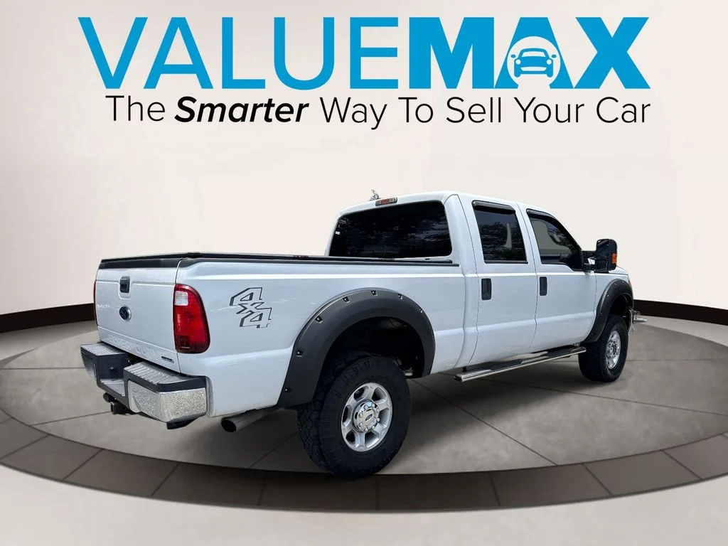 Used 2016 White Ford XL image 3
