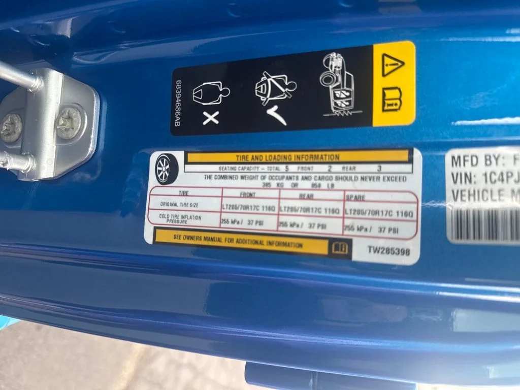 New 2026 Hydro Blue Pearl-Coat Exterior Paint Jeep Willys image 33