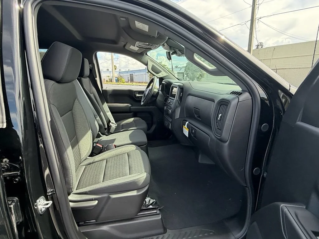 2026 Chevrolet Silverado 1500 Custom - Photo 14