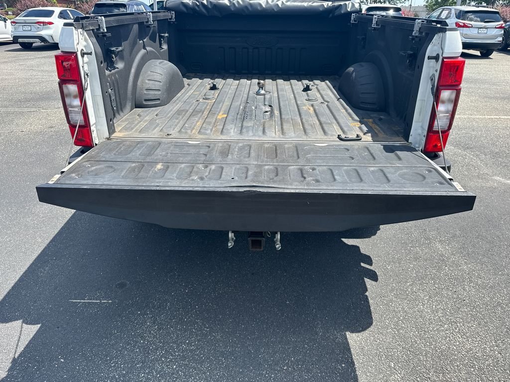 Used 2020 White Ford Lariat image 18