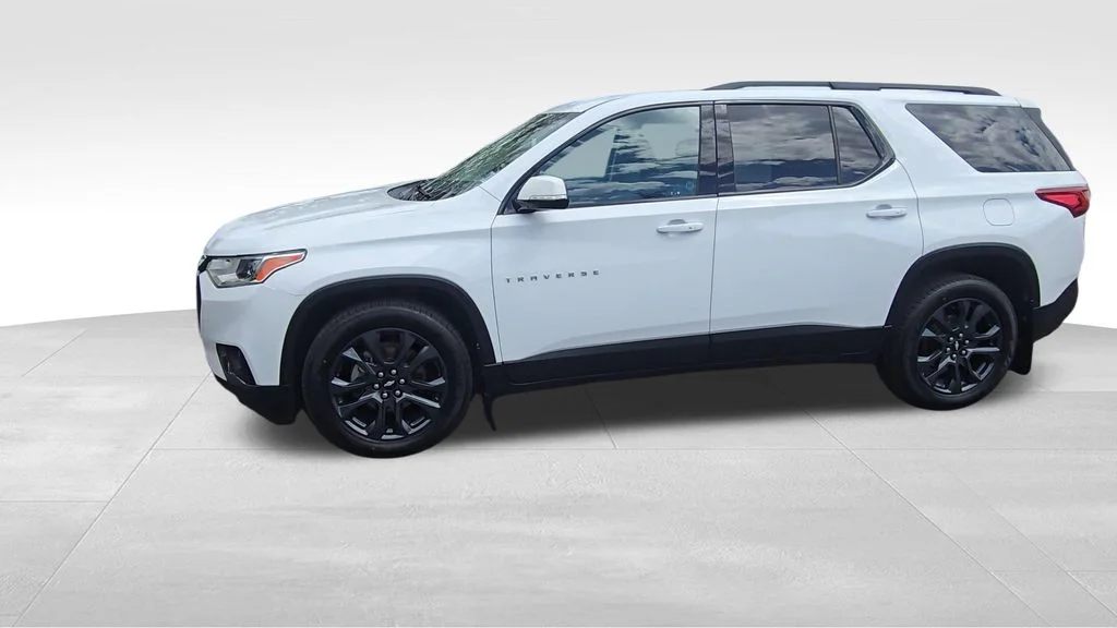 Used 2019 White Chevrolet RS image 4