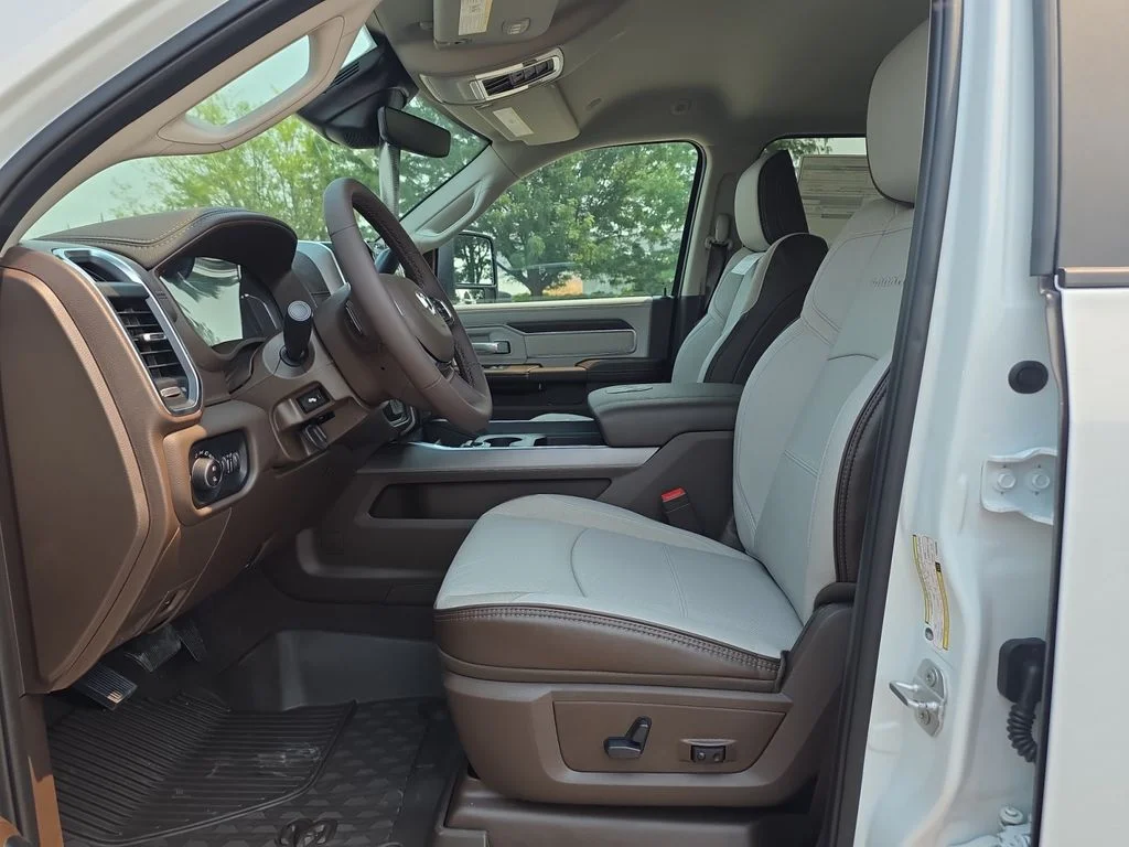 New 2026 Bright White Clearcoat Ram Laramie image 16