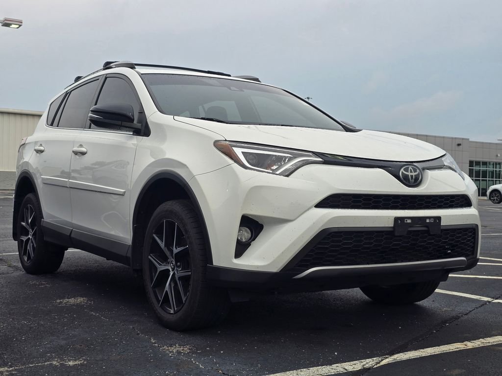 Used 2018 White Toyota SE image 1