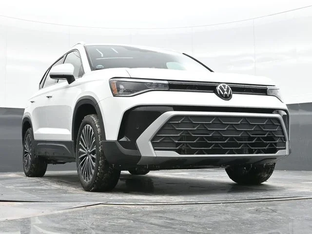 2025 Volkswagen Taos SE - Photo 22