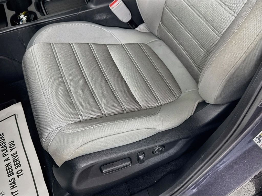 Used 2022 Gry Honda EX image 22