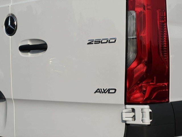 New 2026 WHITE Mercedes-Benz  image 19