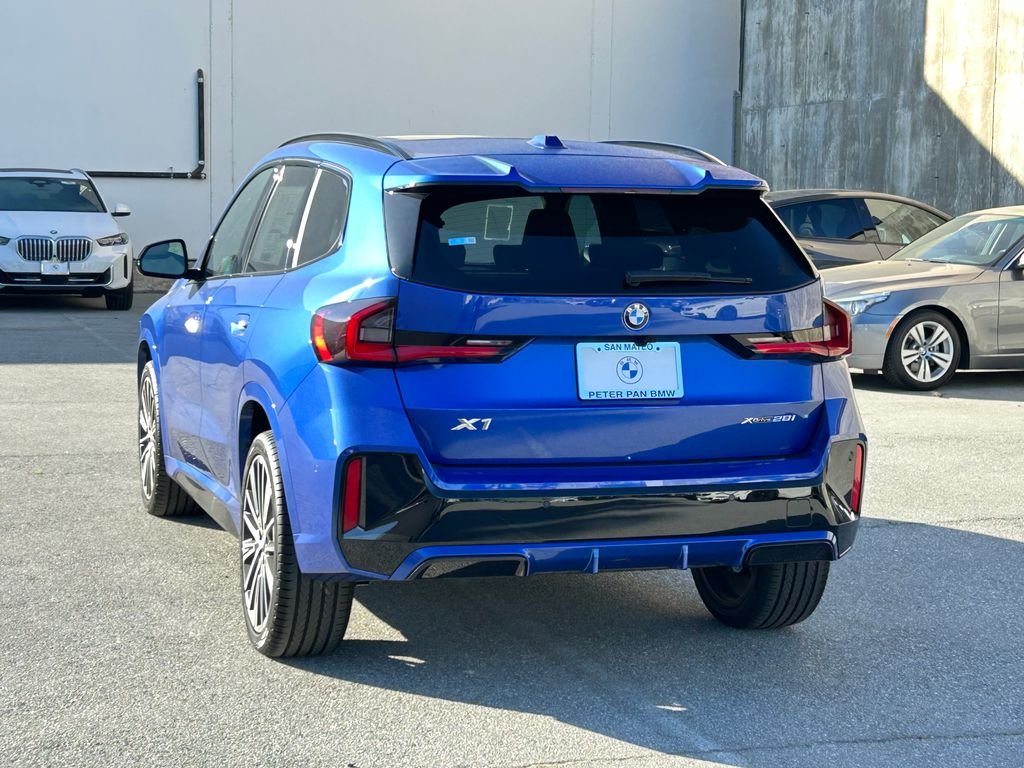 New 2026 Portimao Blue Metallic BMW xDrive28i image 3
