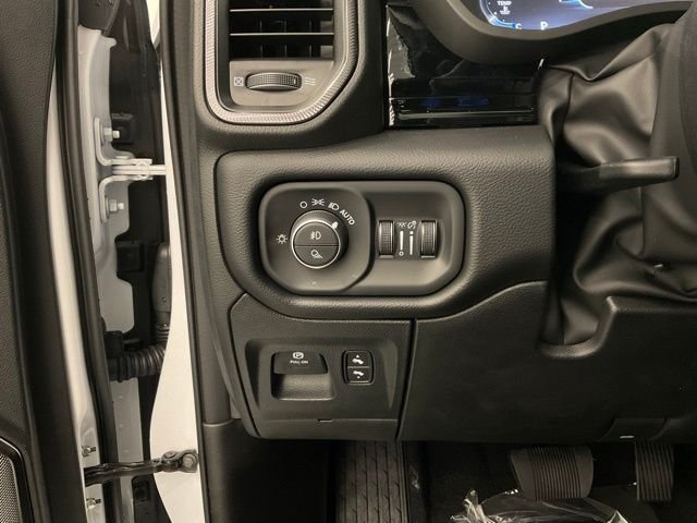 New 2026 Bright White Clear-Coat Exterior Paint RAM Laramie image 14