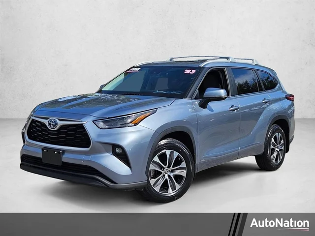 2023 Toyota Highlander Hybrid XLE