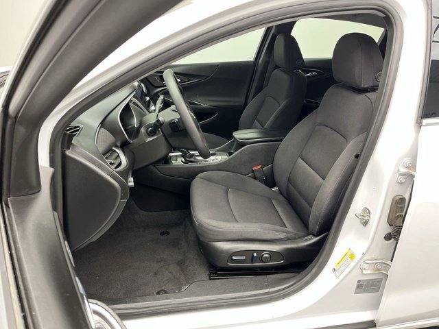 Used 2023 Summit White Chevrolet LT image 8