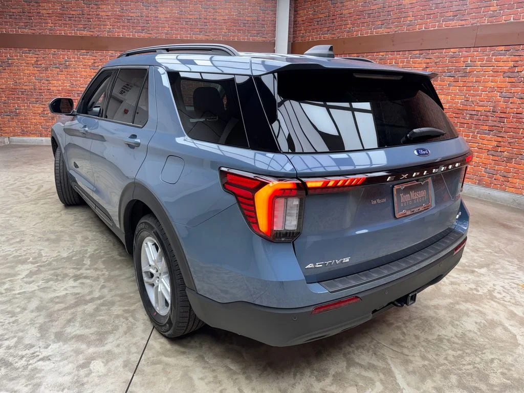 New 2026 Vapor Blue Metallic Ford Active image 2