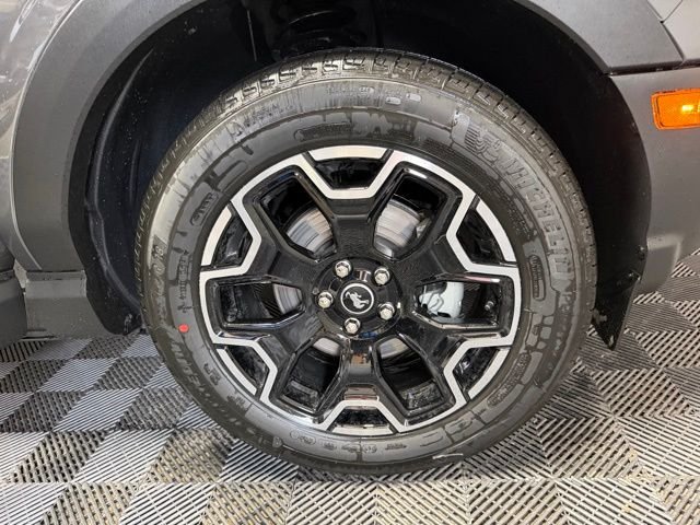New 2026 Carbonized Gray Metallic Ford Outer Banks® image 43