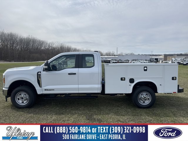 New 2026 Oxford White Ford F-350® XL image 1