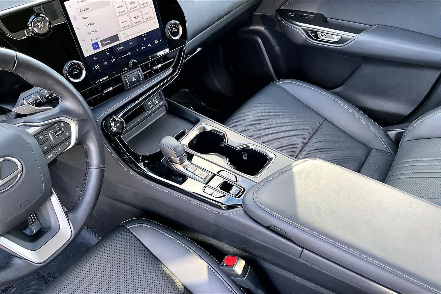 Used 2023 Eminent White Pearl Lexus  image 17