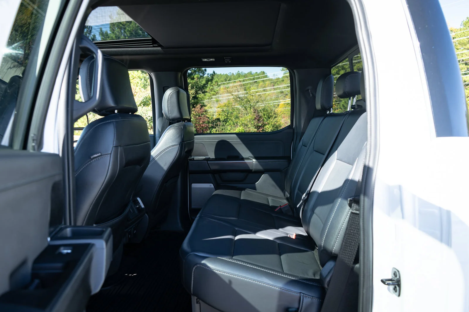 Used 2024 White Ford XLT image 18