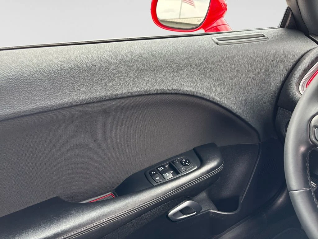 Used 2020 Red Dodge SXT image 17