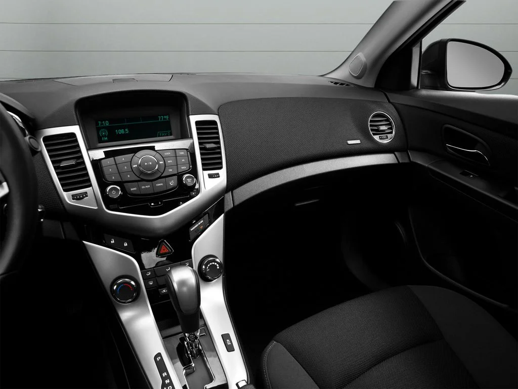 Used 2014 Gray Chevrolet 1LT image 42