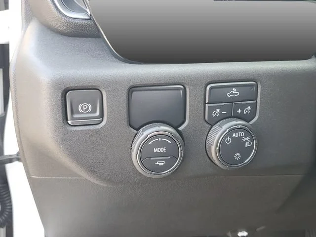 Used 2024 Summit White Chevrolet LT image 11