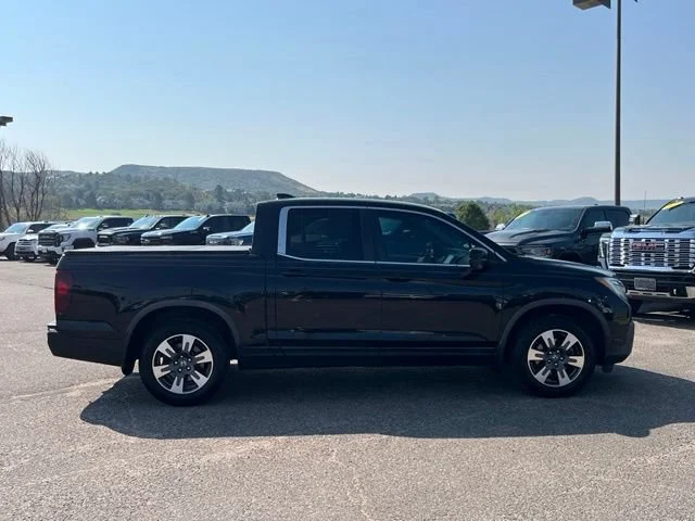 Used 2017 Black Honda RTL-T image 6