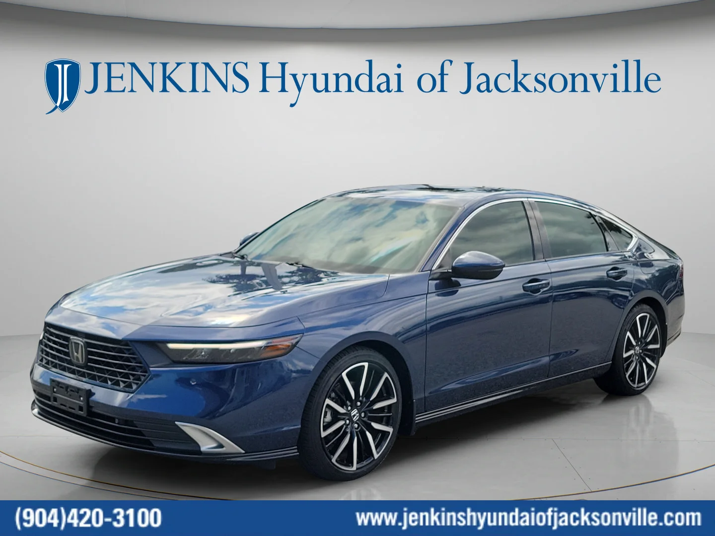 Used 2024 Canyon River Blue Metallic Honda Touring image 7