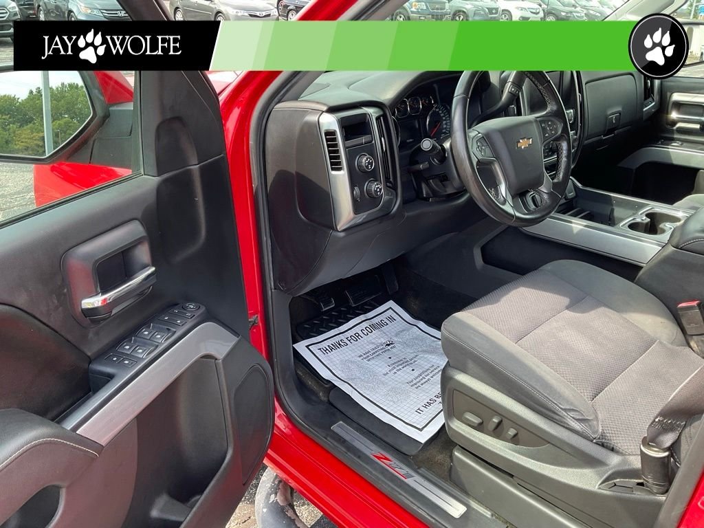 Used 2015 Red Chevrolet LT image 9
