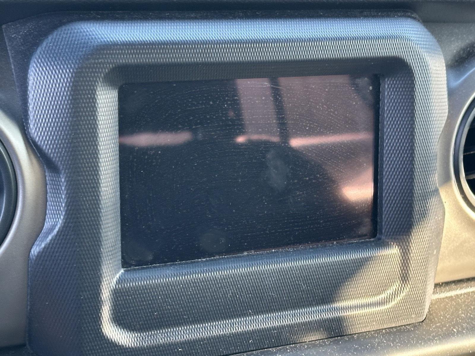Used 2020 Sting-Gray Clearcoat Jeep Freedom image 11