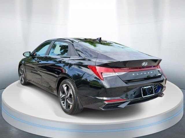 Certified Used 2023 Black Hyundai Limited image 3