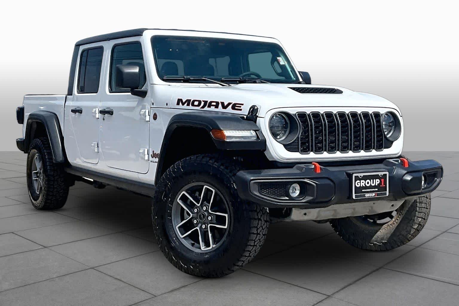 Used 2026 Bright White Clearcoat Jeep Mojave image 3