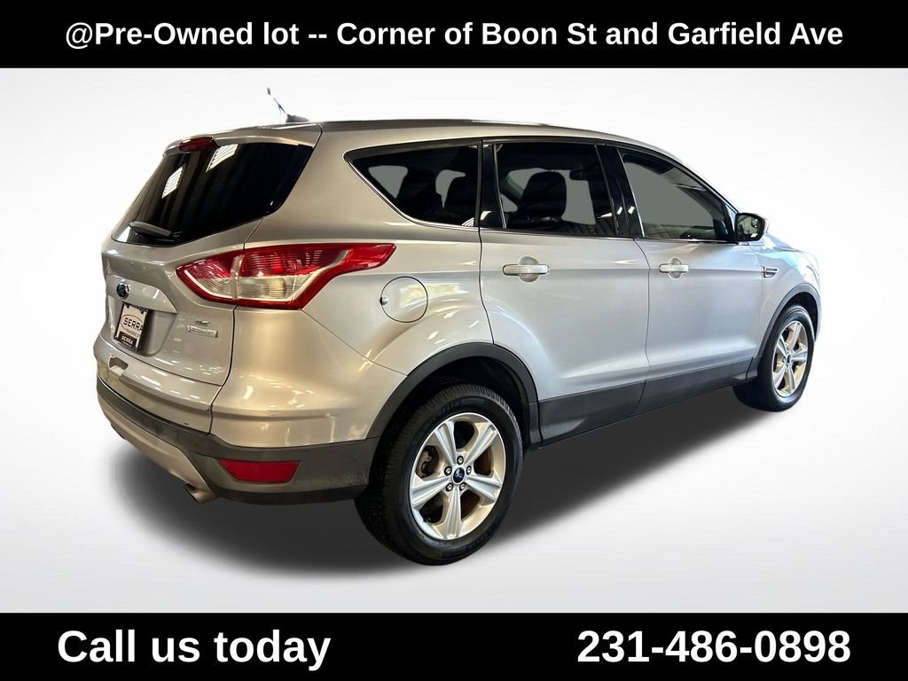 Used 2016 Silver Ford SE image 5