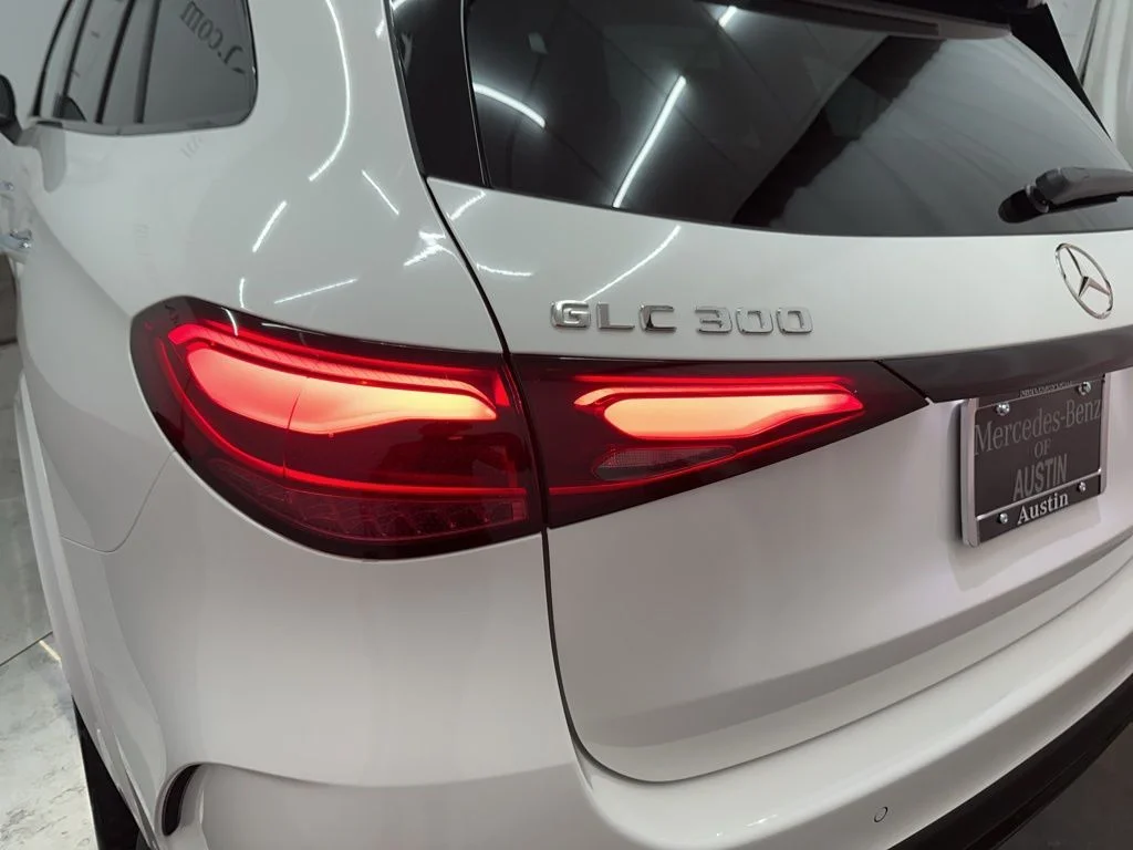 Used 2026 White Mercedes-Benz GLC 300 image 29