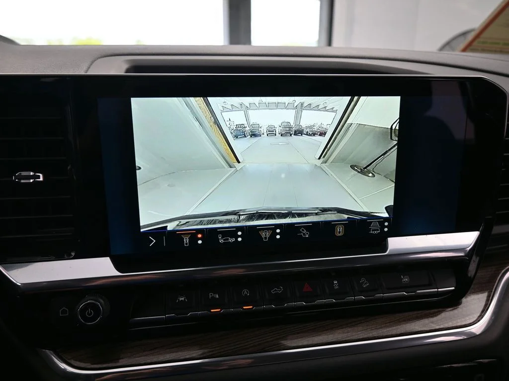 Used 2024 Summit White Chevrolet LT Trail Boss image 21
