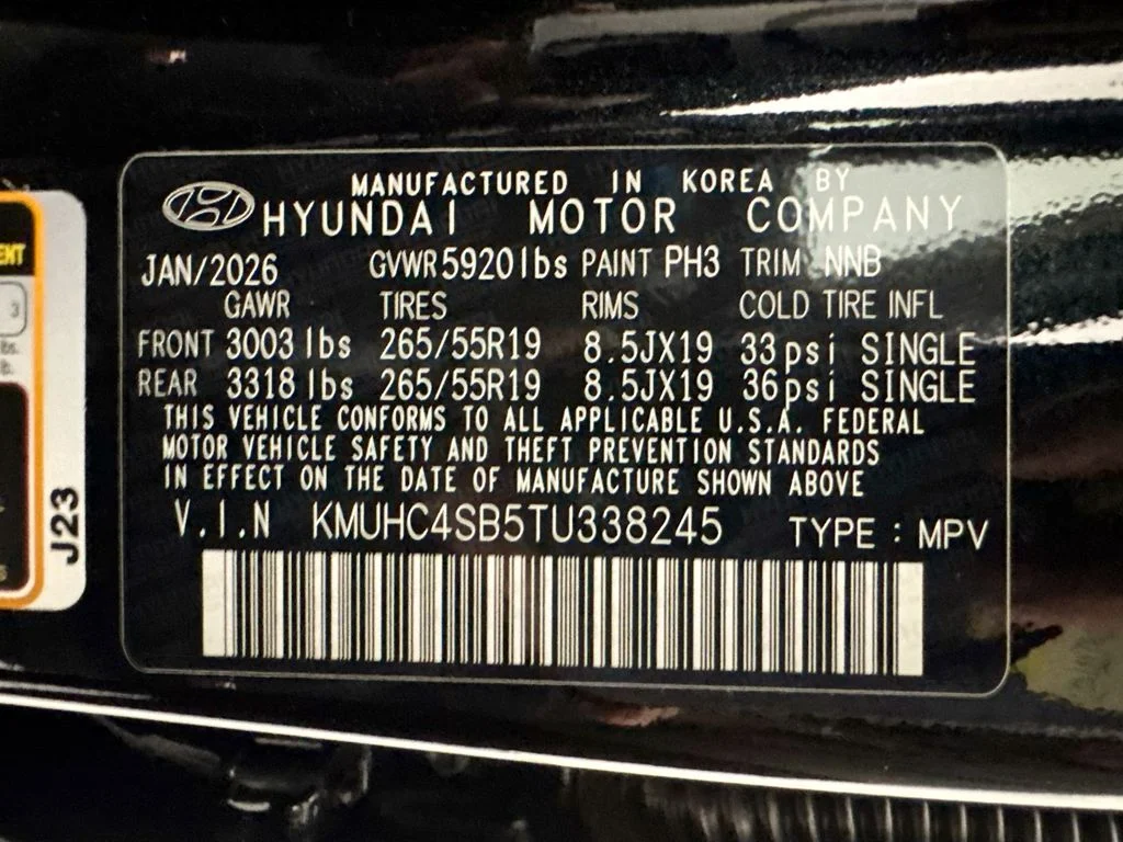Used 2026 Black Genesis 2.5T image 32