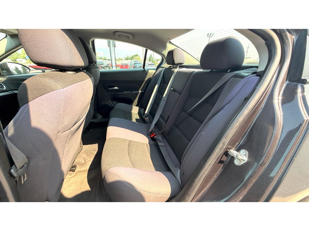 Used 2015 Gray Chevrolet LT image 19