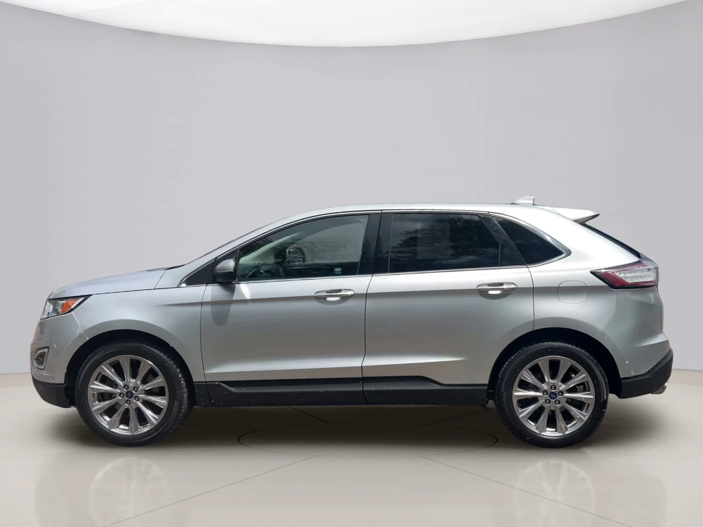 Used 2018 Silver Ford TITANIUM image 2