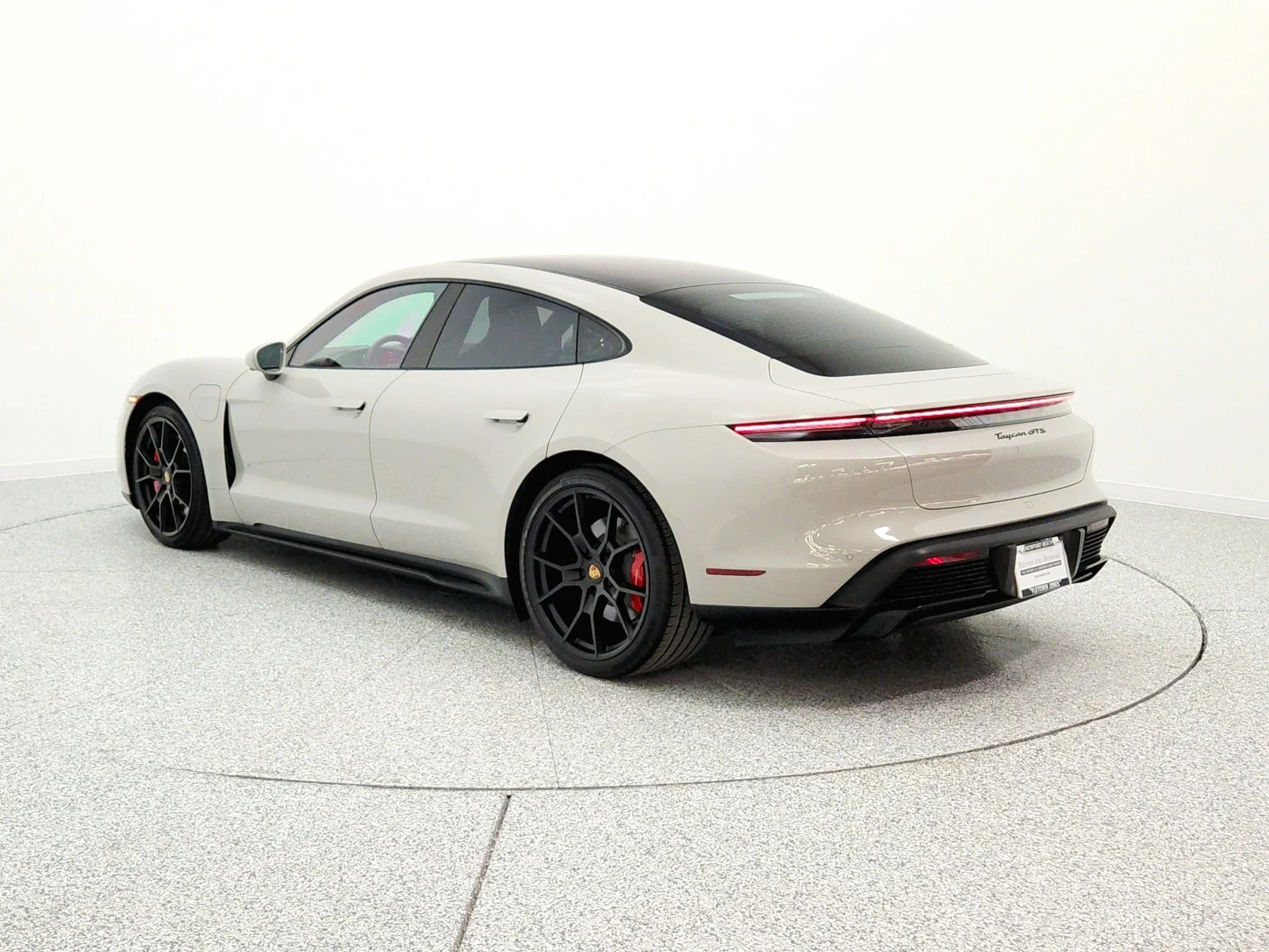 Used 2024 Chalk Porsche GTS AWD image 7