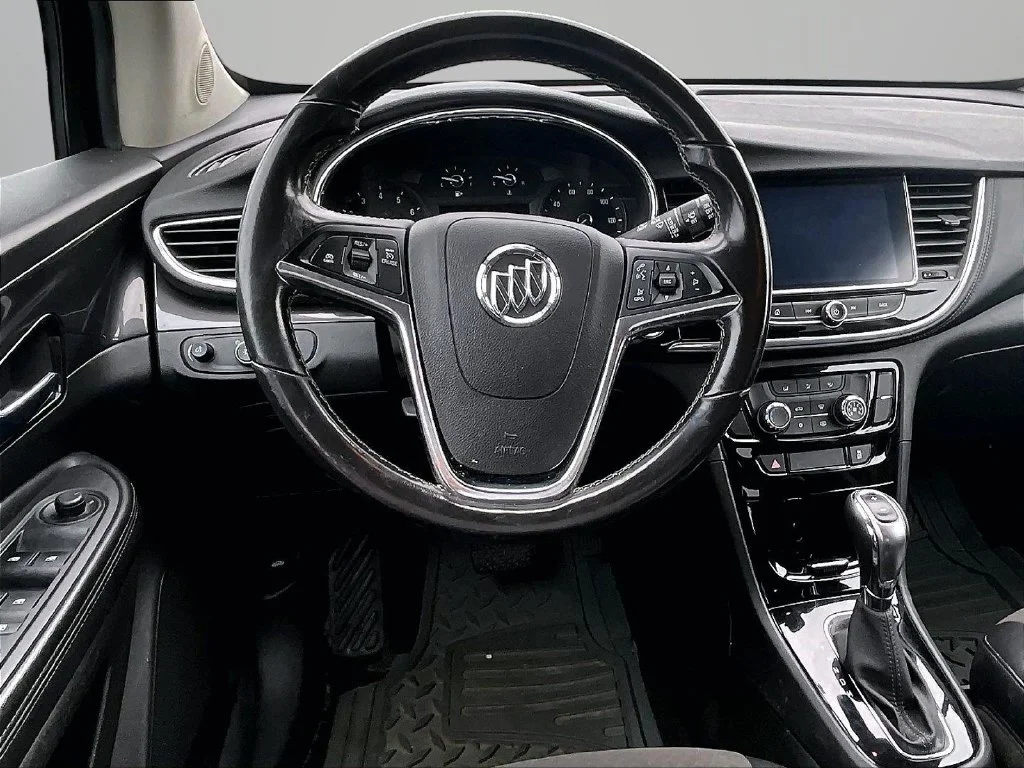 Used 2018 White Buick Preferred image 5