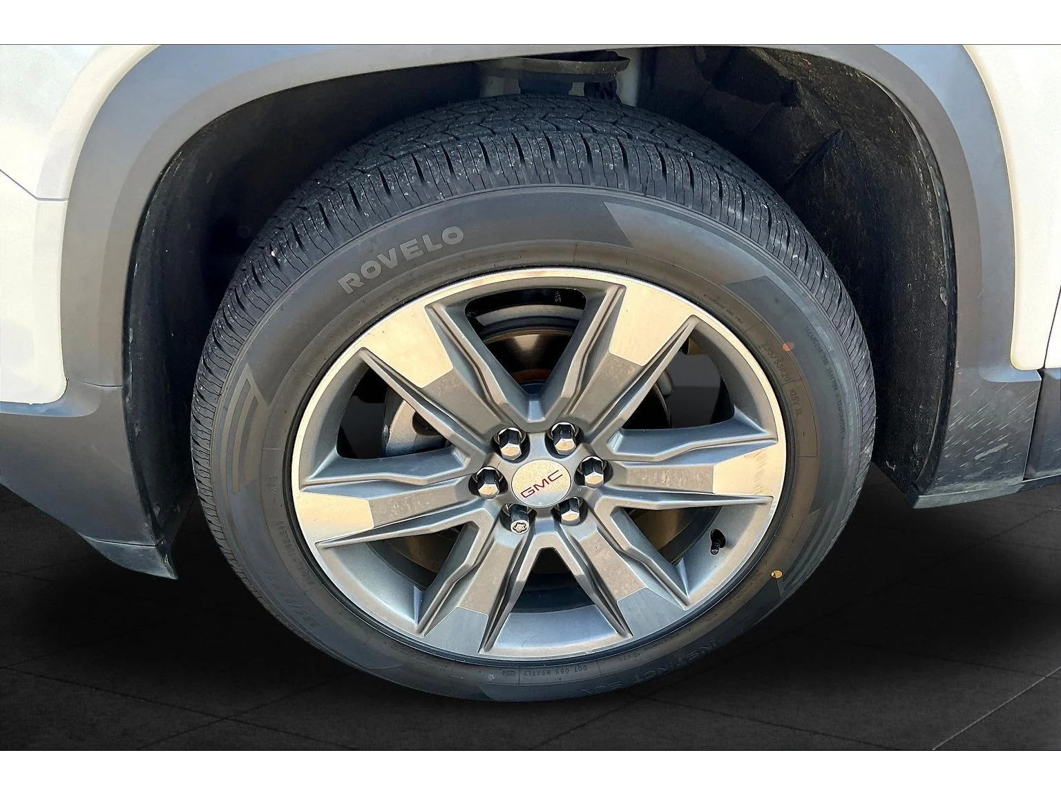 Used 2018 WHITE FROST TRICOAT GMC SLT image 7