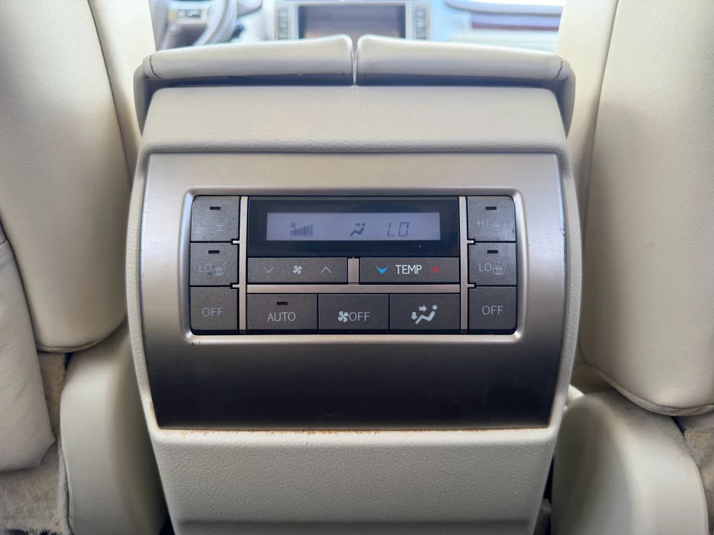 Used 2019 Starfire Pearl Lexus Premium image 30