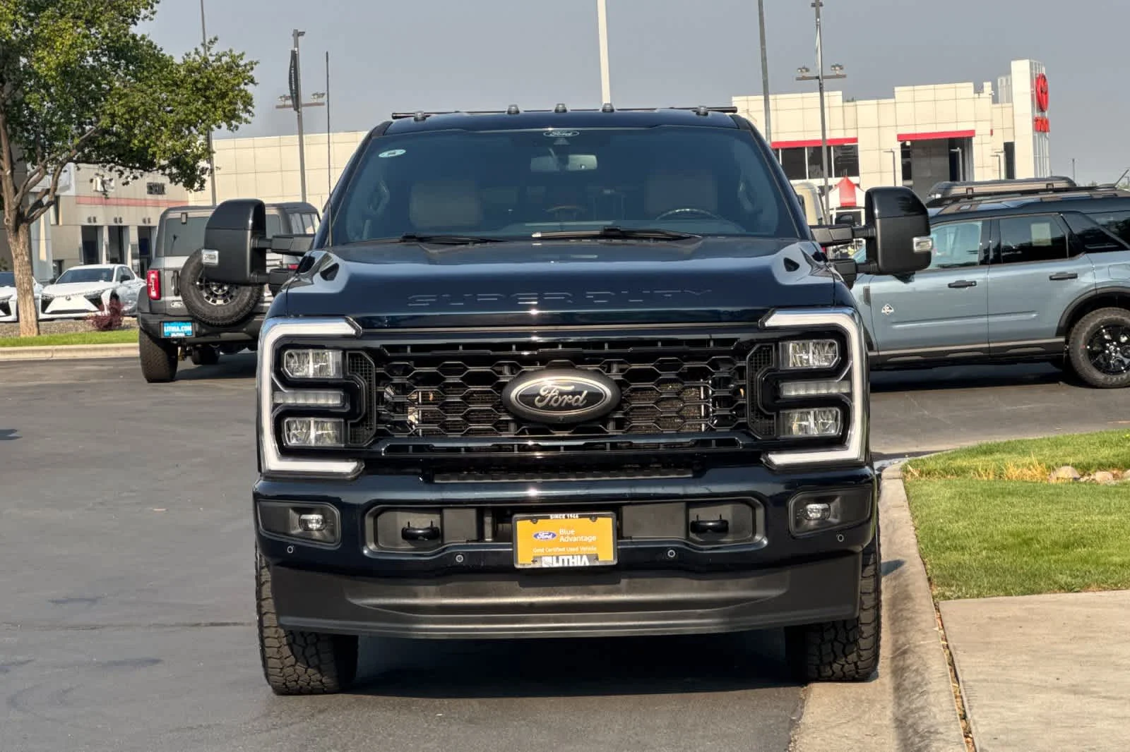 Certified Used 2025 Antimatter Blue Metallic Ford LARIAT image 10